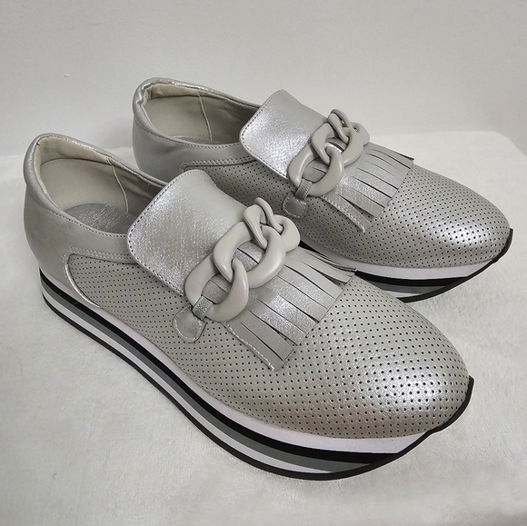 Coconuts by Matisse Bess Metallic Silver Kiltie Fringe Chain Platform Slip- On - Picture 3 of 15